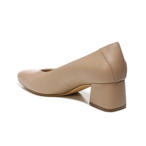 Naturalizer Malynn Womens Leather Pointed Toe Pumps (WIDE) - Picture 12 of 12